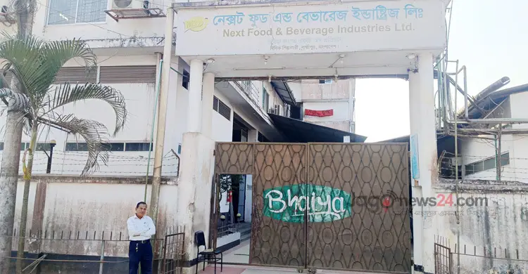 সালথায় নান্দনিক স্থাপত্যের অনন্য নিদর্শন হাজী বাড়ি, মুগ্ধ দর্শনার্থীরা
