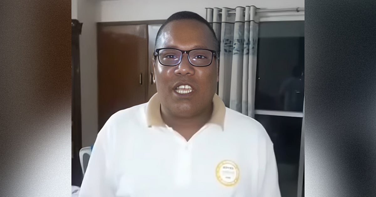হাসিনার রায় নিয়ে ফেসবুকে পোস্ট, ঢাবির ডেপুটি রেজিস্ট্রার আটক