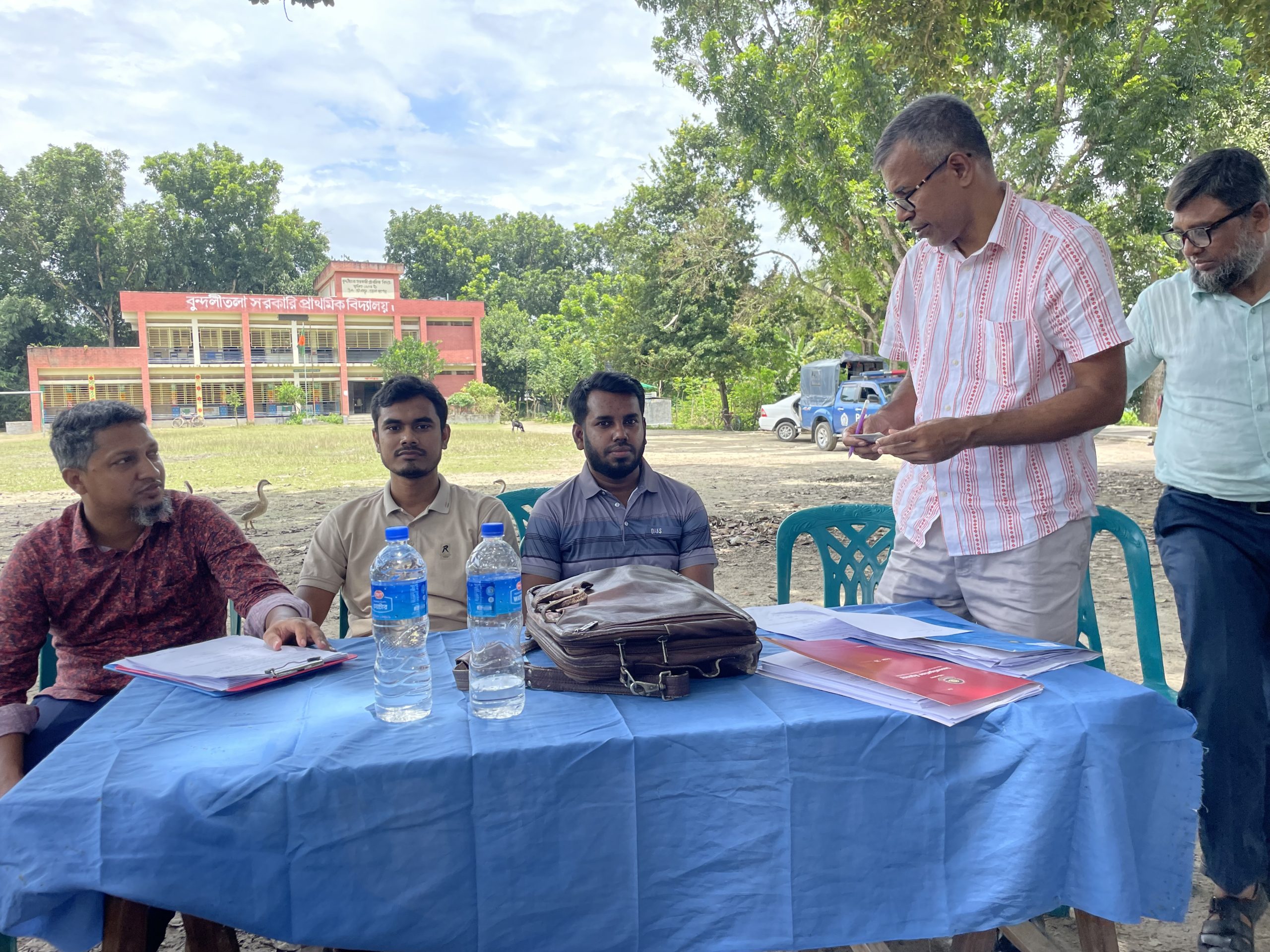 দুই শিবির নেতার পায়ে গুলি; চৌগাছায়  আন্তর্জাতিক অপরাধ ট্রাইব্যুনালের তদন্ত টিম