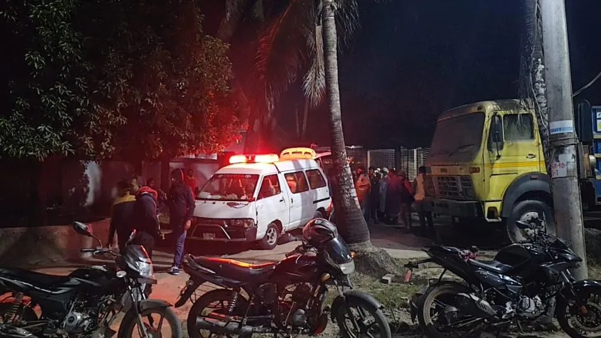 বাউফলে পুকুরে ডুবে খিচুনিতে আক্রান্ত গৃহবধুর মৃত্যু
