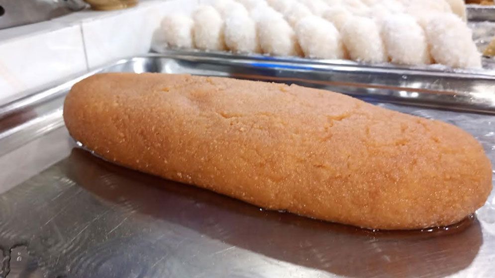 নেত্রকোনার ‘বালিশ মিষ্টি’ পেল জিআই স্বীকৃতি
