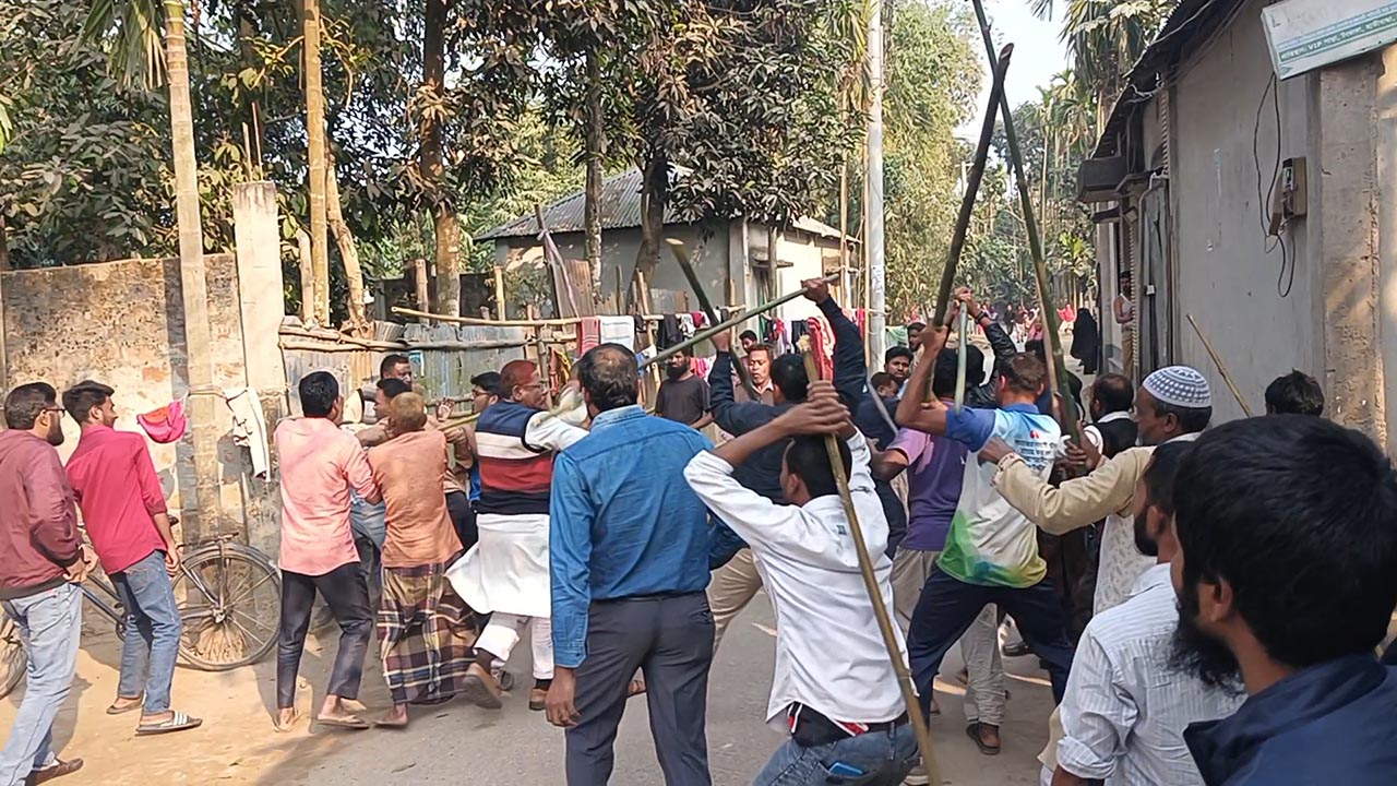 লালমনিরহাটে বিএনপি-জামায়াত সংঘর্ষ, আহত ২০