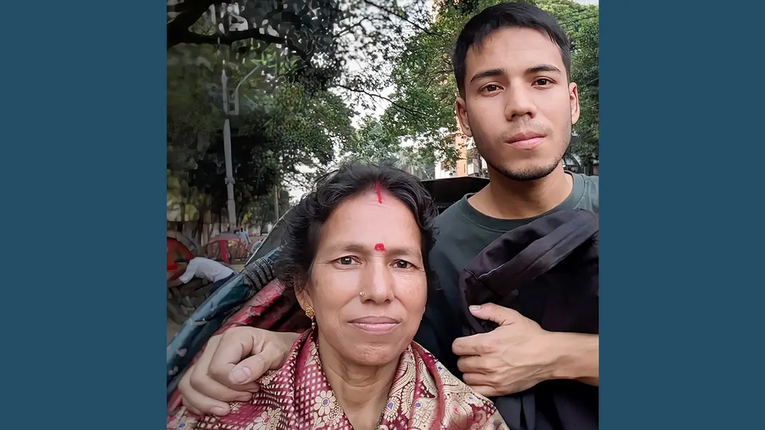 মাকে বাঁচাতে আকুতি ঢাবি শিক্ষার্থী সজলের