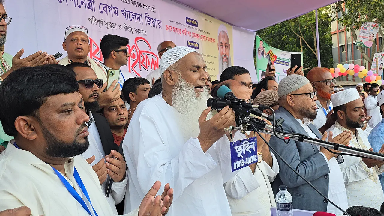 বাংলাদেশে খালেদা জিয়ার বিকল্প কেউ নেই : কায়কোবাদ