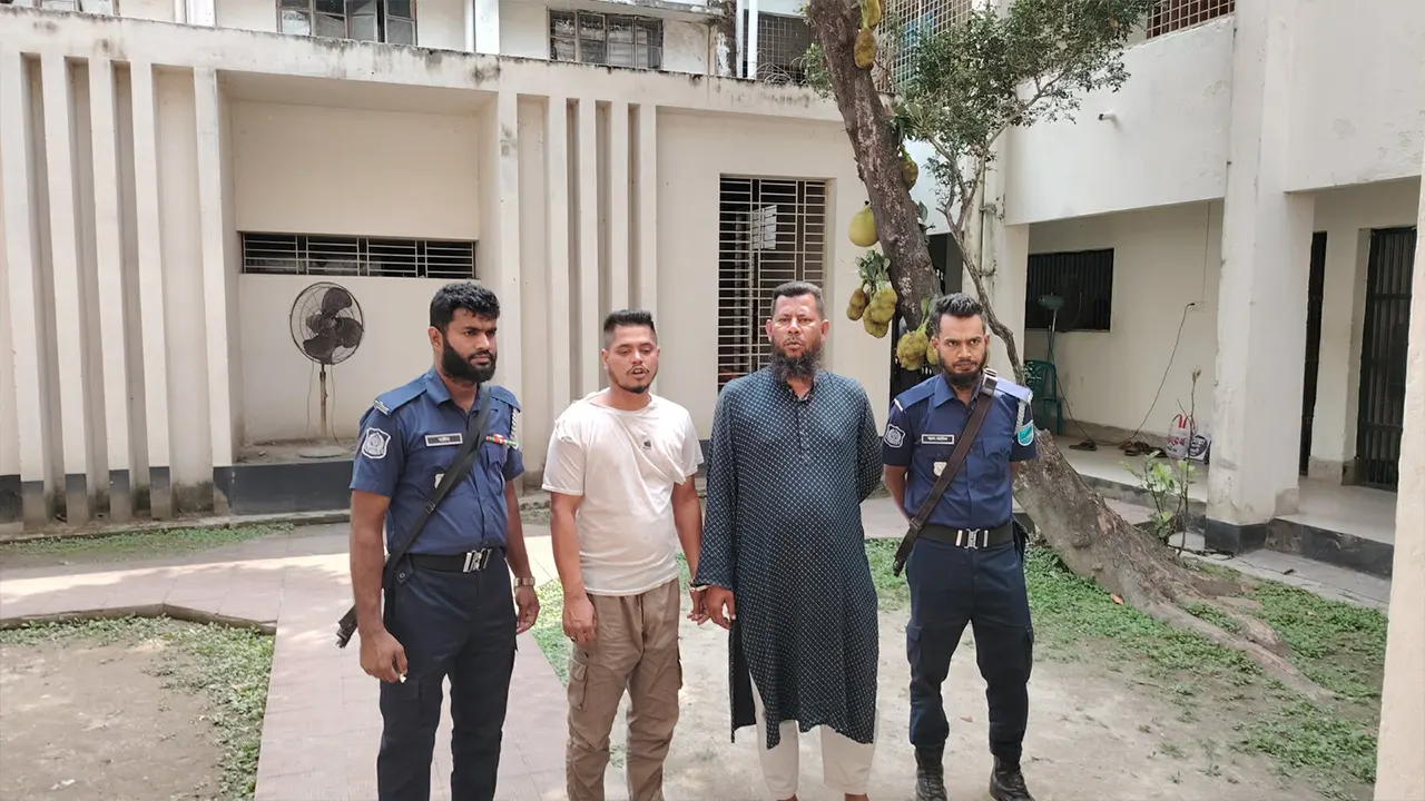 ভৈরবে মাদ্রাসাছাত্রীকে অপহরণ চেষ্টায় আটক ২
