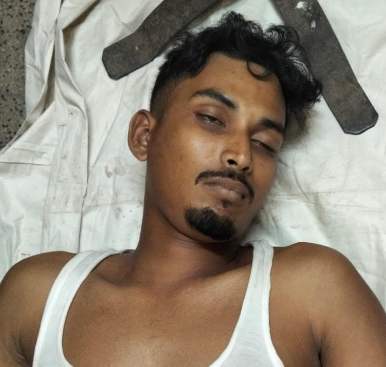 চৌগাছায় ইজিবাইক উল্টে যুবক  নিহত