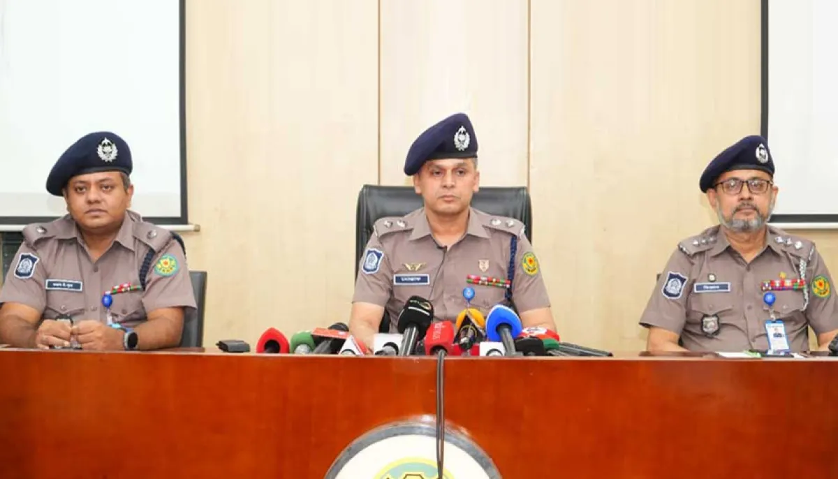 প্রাথমিক শিক্ষা অধিদপ্তরে আগুন, গ্রেফতার ৩